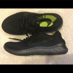 Woman’s NIke Free RN Flyknit Sneaker